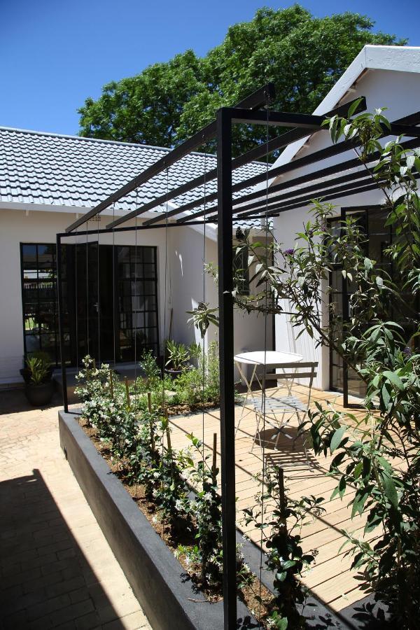 Ena Guesthouse Johannesburg Exterior photo